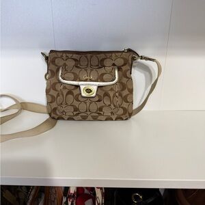 Coach Signature Penelope Turn Lock